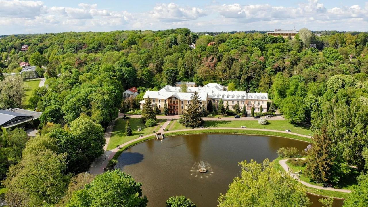 Apartamenty Jesienna Rezydencja Наленчув Екстер'єр фото