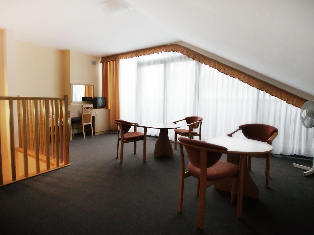Apartamenty Jesienna Rezydencja Наленчув Номер фото
